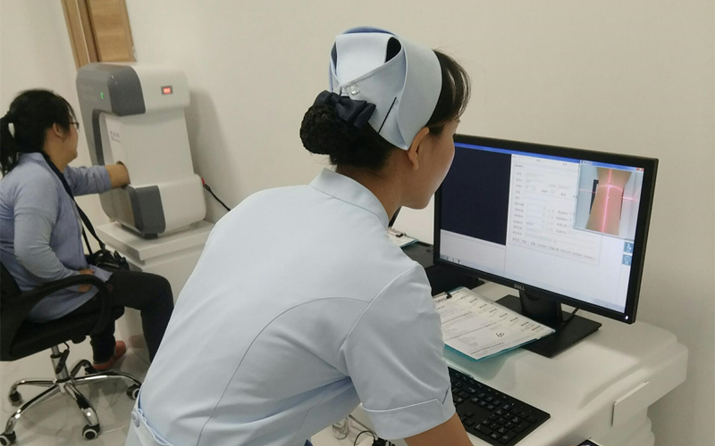 操作醫(yī)生免受任何照射劑量,保證操作醫(yī)生長(zhǎng)期操作安全 操作醫(yī)生免受任何照射劑量,保證操作醫(yī)生長(zhǎng)期操作安全